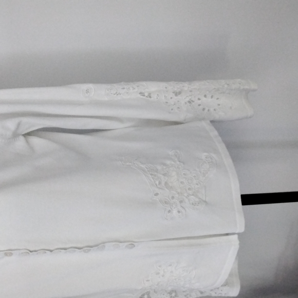 Simon Chang ladies white cardigan, size XL - Picture 2 of 8